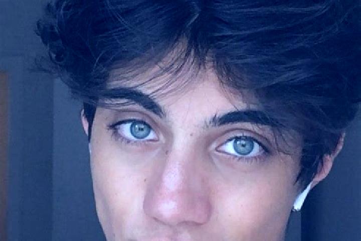 Zoey, 33, a chestnut grey-eyed caucasian companion based in Santa Maria del Zapote. Offering Erotic Massage, Couples, Striptease. Available for incall and ou...