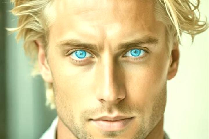 Zoey, 33, a dark blonde amber-eyed european companion based in Neuland. Offering Striptease, Roleplay, CIM. Available for incall and outcall, overnight booki...