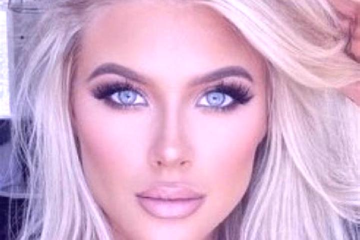 Zoey, 33, a platinum blonde dark-eyed middle eastern companion based in Labuan Bajo. Offering Couples, Erotic Massage, CIM, OWO. Available for incall and out...