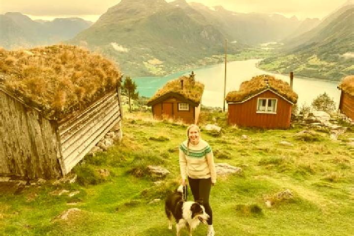 Zoey, 33 — Escort in Bismoen, Norway