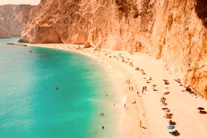 Zoey, 33 — Escort in Lefkadia, Greece