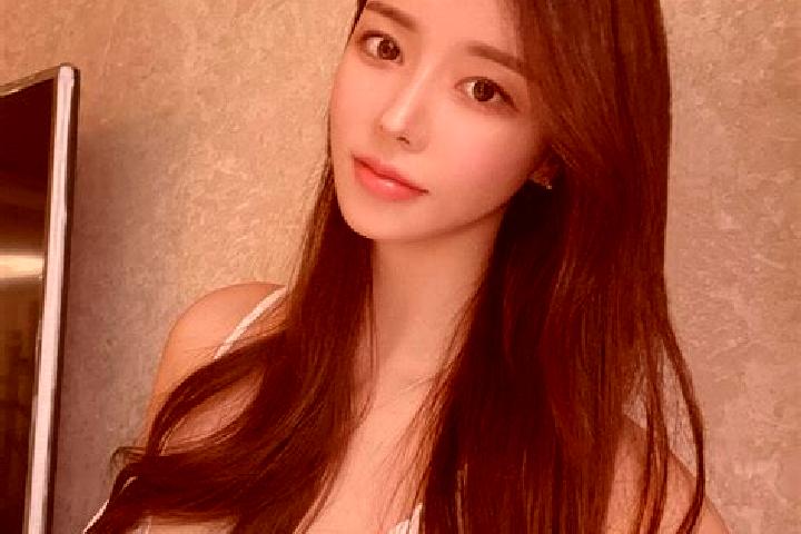 Zoey, 33 — Escort in Qiujima, China