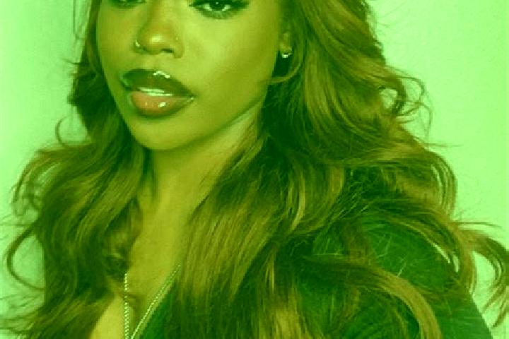Zoey, 34, a auburn amber-eyed ebony companion based in Tsunta. Offering Fetish, Domination, Duos, Prostate Massage. Available for incall and outcall, day and...