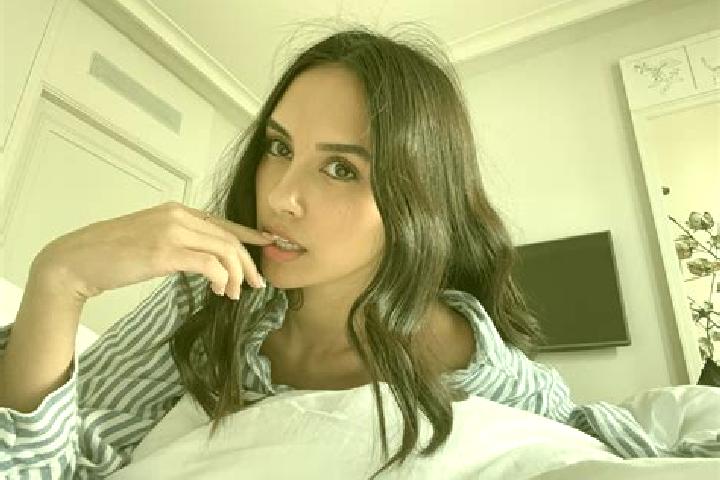 Zoey, 34, a auburn amber-eyed indian companion based in Otyniia. Offering Party Girl, Girlfriend Experience, Erotic Massage, 69. Available for incall and out...