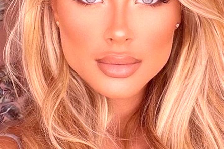 Zoey, 34, a blonde blue-eyed latina companion based in Wyalong. Offering Domination, OWO, Party Girl. Available for incall and outcall, day and evening dates.