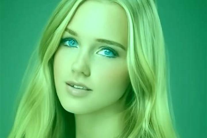 Zoey, 34, a blonde dark-eyed mediterranean companion based in McConachie Area. Offering Roleplay, Duos, CIM, Travel Companion, Party Girl. Available for inca...
