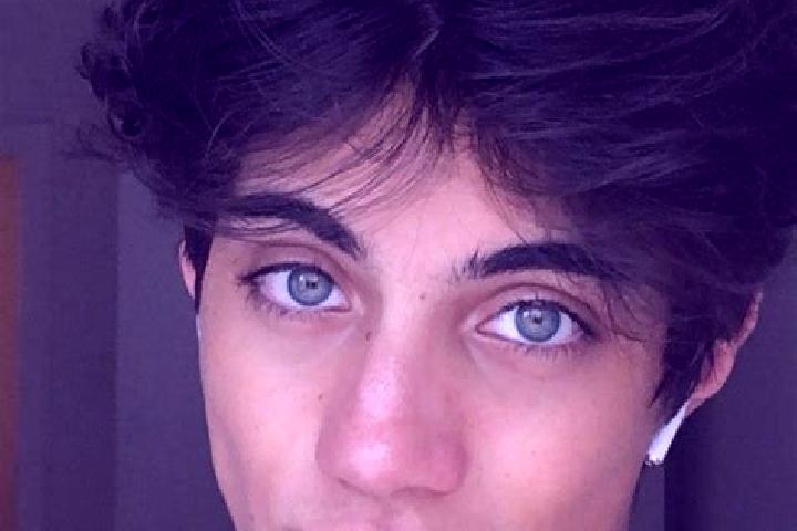 Zoey, 34, a chestnut grey-eyed caucasian companion based in Godoua. Offering Travel Companion, Party Girl, A-Level, Deep French Kissing. Available for incall...