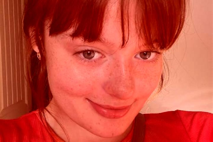 Zoey, 34, a red green-eyed mediterranean companion based in Deserto. Offering Prostate Massage, Striptease, CIM, Duos, Fetish. Available for incall and outca...