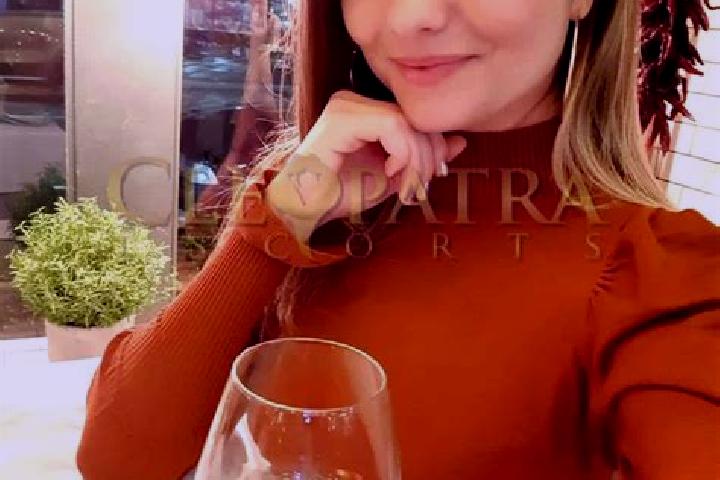 Zoey, 34, a red green-eyed mediterranean companion based in Otatitlan. Offering 69, Massage, OWO, BDSM. Available for incall and outcall, day and evening dates.
