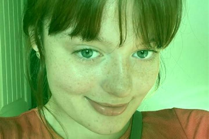 Zoey, 34, a red green-eyed mixed companion based in Zugdidi. Offering OWO, Duos, Deep French Kissing, BDSM. Available for incall and outcall, day and evening...
