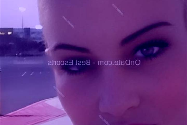 Zoey, 34 — Escort in Chalmers, United States