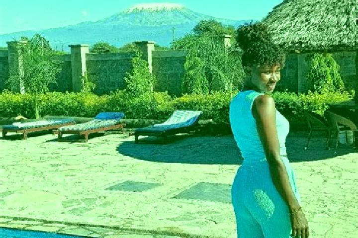 Zoey, 34 — Escort in Kimana, Kenya