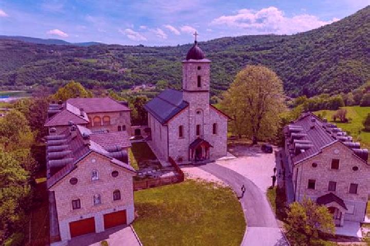 Zoey, 34 — Escort in Krupa na Vrbasu, Bosnia and Herzegovina