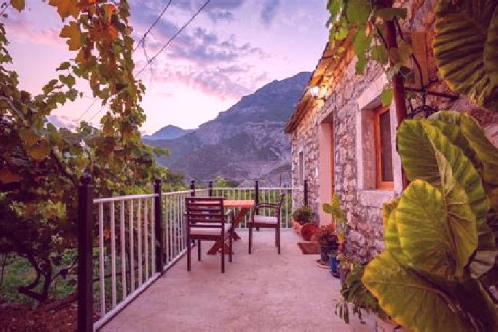 Zoey, 34 — Escort in Lumas, Albania
