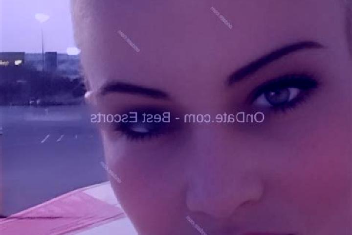 Zoey, 34 — Escort in Reese, United States