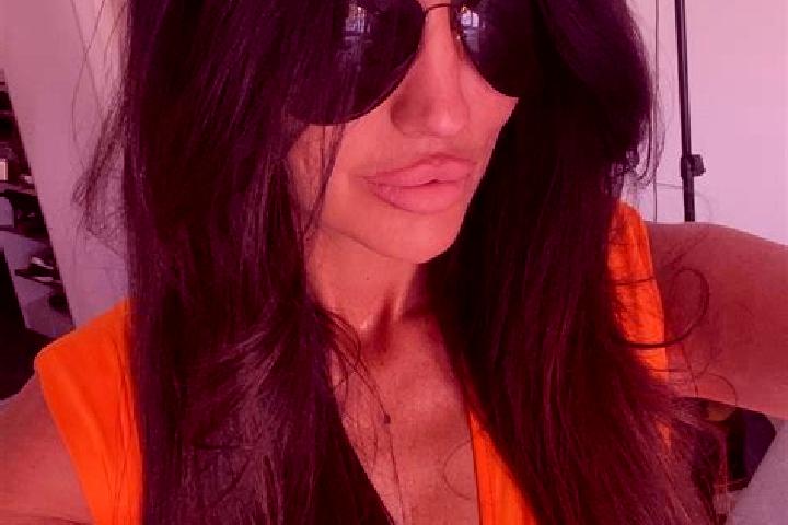 Zoey, 34 — Escort in Saint-Renan, France
