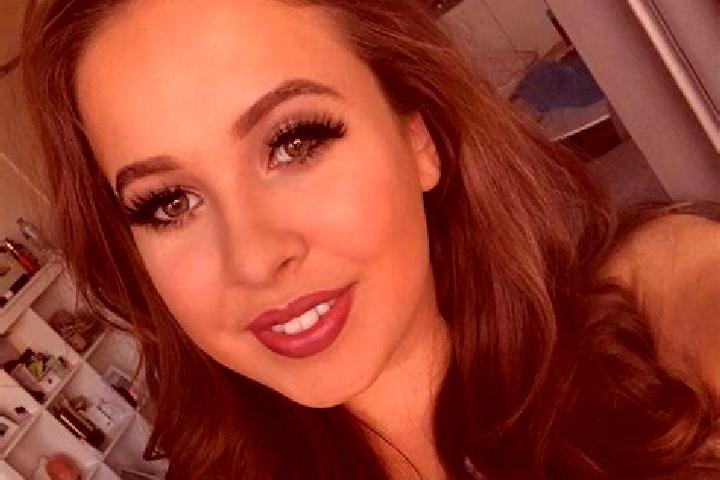 Zoey, 35, a brunette amber-eyed caucasian companion based in San Juan del Parana. Offering Girlfriend Experience, Couples. Available for incall and outcall, ...