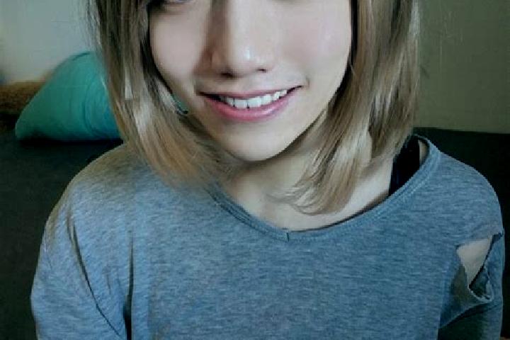 Zoey, 35, a platinum blonde brown-eyed slavic companion based in Casillas de Flores. Offering Roleplay, CIM, OWO, A-Level. Available for incall and outcall, ...