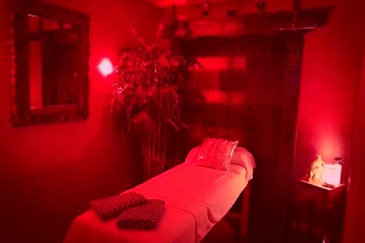 Zoey, 35, a red grey-eyed middle eastern companion based in Braeside. Offering Striptease, Erotic Massage, Domination, Deep French Kissing, Roleplay. Availab...