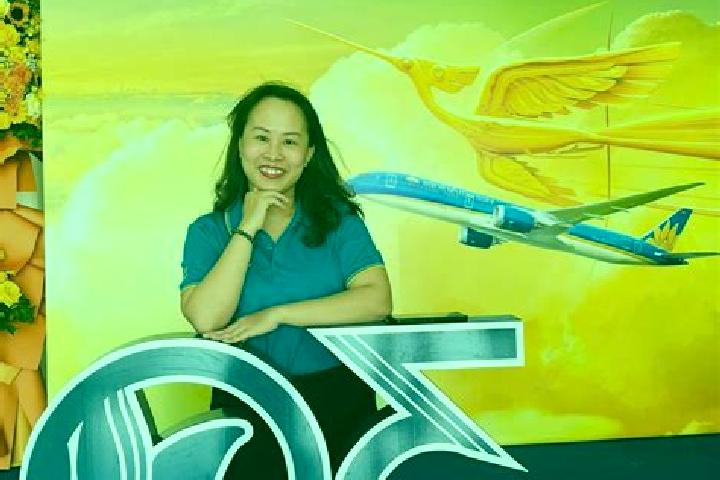 Zoey, 35 — Escort in Cung Son, Vietnam