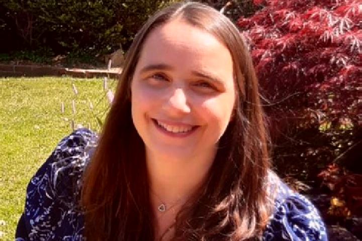 Zoey, 35 — Escort in Hawarden, United States