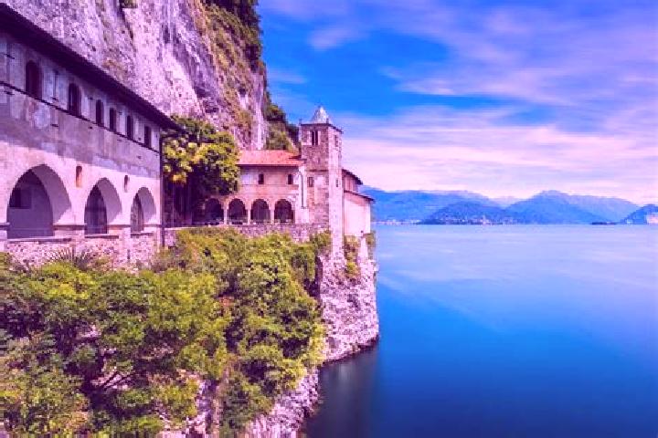 Zoey, 35 — Escort in Madonna del Sasso, Italy