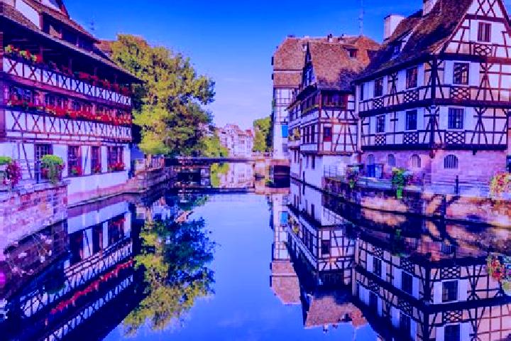 Zoey, 35 — Escort in Mire, France