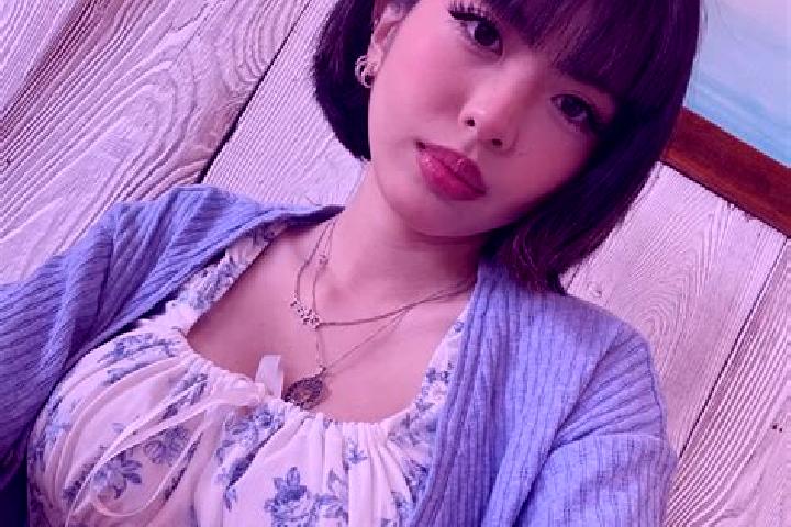 Zoey, 35 — Escort in Ngkodal, Indonesia