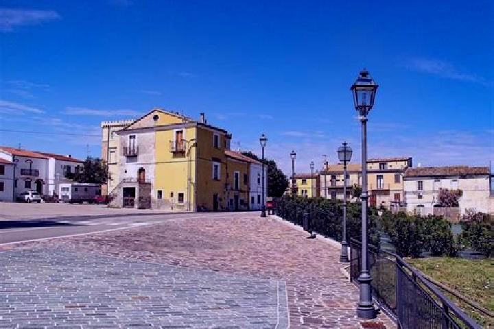 Zoey, 35 — Escort in Petacciato, Italy
