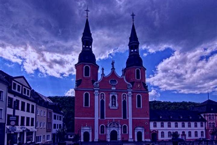 Zoey, 35 — Escort in Sankt Salvator, Austria