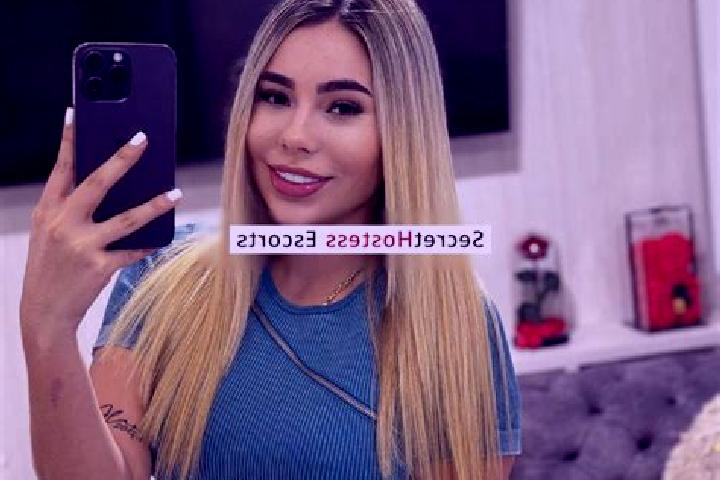 Zoey, 35 — Escort in Santo Domingo de Capillas, Peru