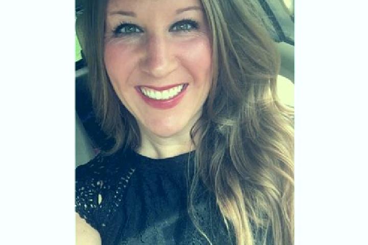 Zoey, 35 — Escort in Terre Haute, United States