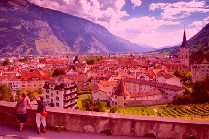 Zoey, 35 — Escort in Trimmis, Switzerland