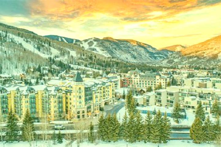 Zoey, 35 — Escort in Vail, United States