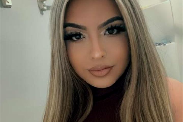 Zoey, 36, a blonde dark-eyed latina companion based in Zaluski. Offering BDSM, Couples, Massage, 69. Available for incall and outcall, day and evening dates.