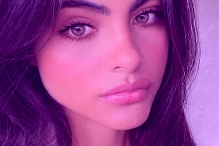 Zoey, 36, a brunette grey-eyed caucasian companion based in Sukaasih. Offering CIM, Couples, Striptease. Available for incall and outcall, overnight bookings...