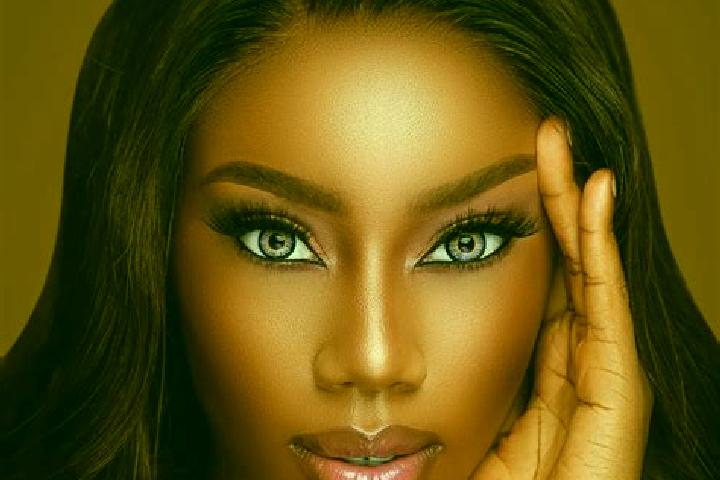 Zoey, 36, a chestnut blue-eyed ebony companion based in Mozoncillo. Offering Duos, Striptease, OWO. Available for incall and outcall, overnight bookings avai...