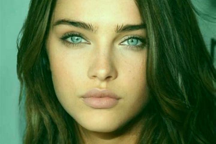 Zoey, 36, a chestnut dark-eyed caucasian companion based in Beicaicun. Offering Overnight, Massage, Girlfriend Experience, Prostate Massage. Available for in...