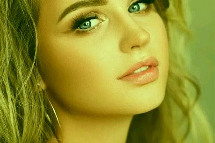 Zoey, 36, a dark blonde blue-eyed mediterranean companion based in Chernaya Kholunitsa. Offering OWO, Duos, Couples, Travel Companion. Available for incall a...