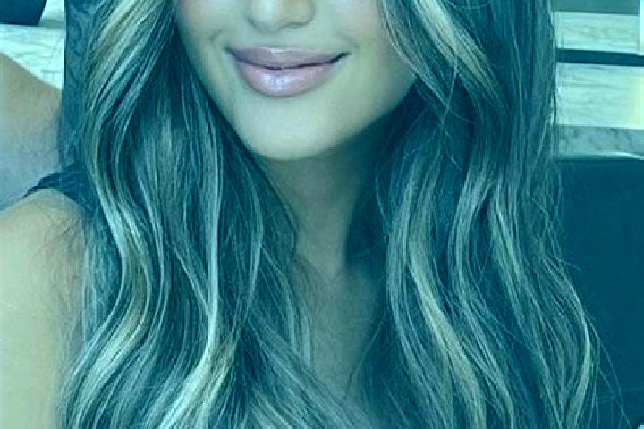 Zoey, 36, a dark blonde brown-eyed slavic companion based in Merauke. Offering GFE, OWO, Duos, Party Girl. Available for incall and outcall, overnight bookin...