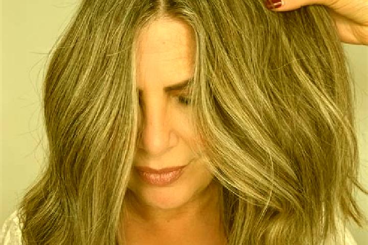 Zoey, 36, a dark blonde grey-eyed caribbean companion based in Belle-et-Houllefort. Offering Deep French Kissing, Erotic Massage, Girlfriend Experience, OWO....