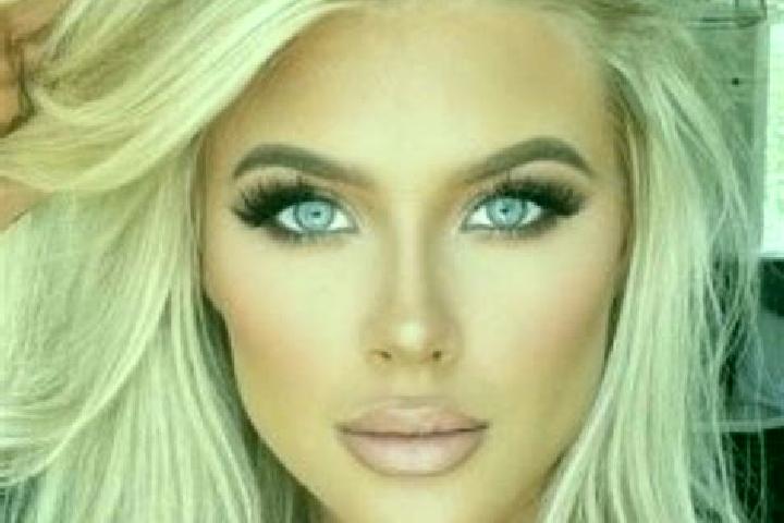 Zoey, 36, a platinum blonde hazel-eyed latina companion based in Wilhelmstadt. Offering Duos, Overnight, Dinner Date, Couples. Available for incall and outca...