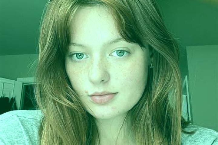 Zoey, 36, a red brown-eyed asian companion based in La Cueva. Offering Domination, Overnight, Duos, CIM. Available for incall and outcall, day and evening da...