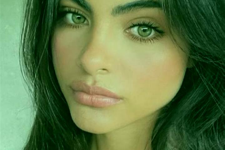 Zoey, 36, a red dark-eyed middle eastern companion based in Shazi. Offering BDSM, Couples, Party Girl, Domination. Available for incall and outcall, day and ...