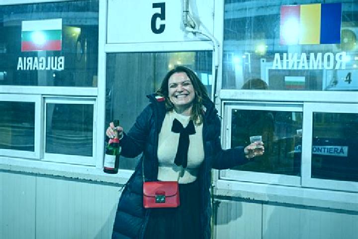 Zoey, 36 — Escort in Chircesti, Romania