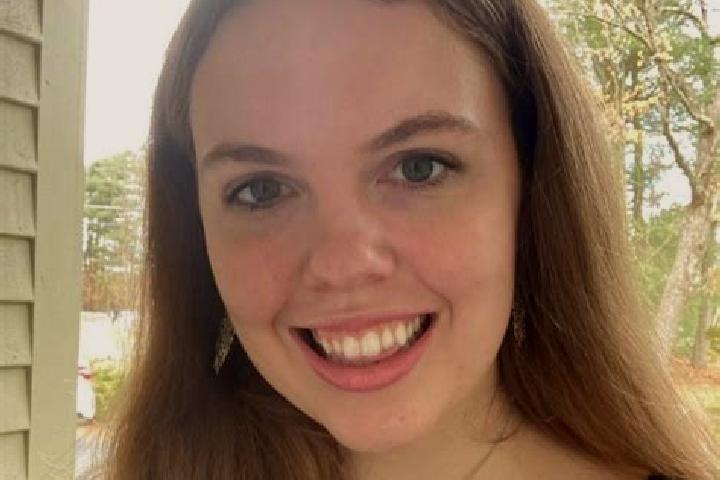Zoey, 36 — Escort in Raynham, United States