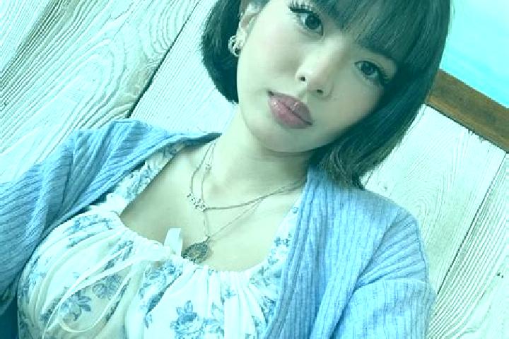 Zoey, 36 — Escort in Sampangbitung, Indonesia