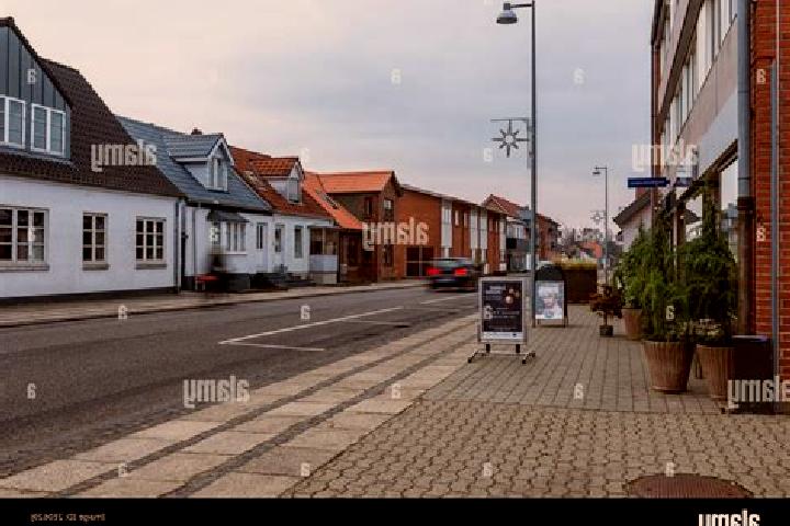 Zoey, 36 — Escort in Sunds, Denmark