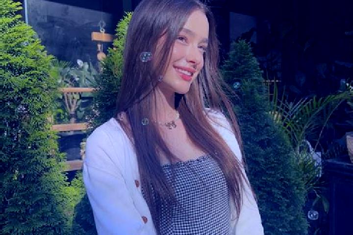 Zoey, 36 — Escort in Taraan, Indonesia
