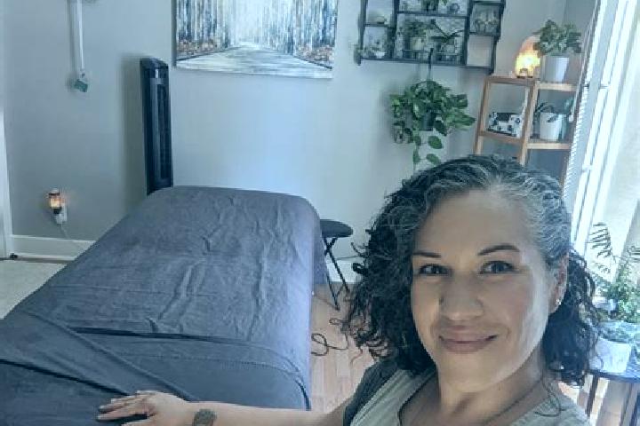 Zoey, 37, a auburn amber-eyed ebony companion based in Serralunga di Crea. Offering Tantra, 69, Prostate Massage, Massage, A-Level. Available for incall and ...